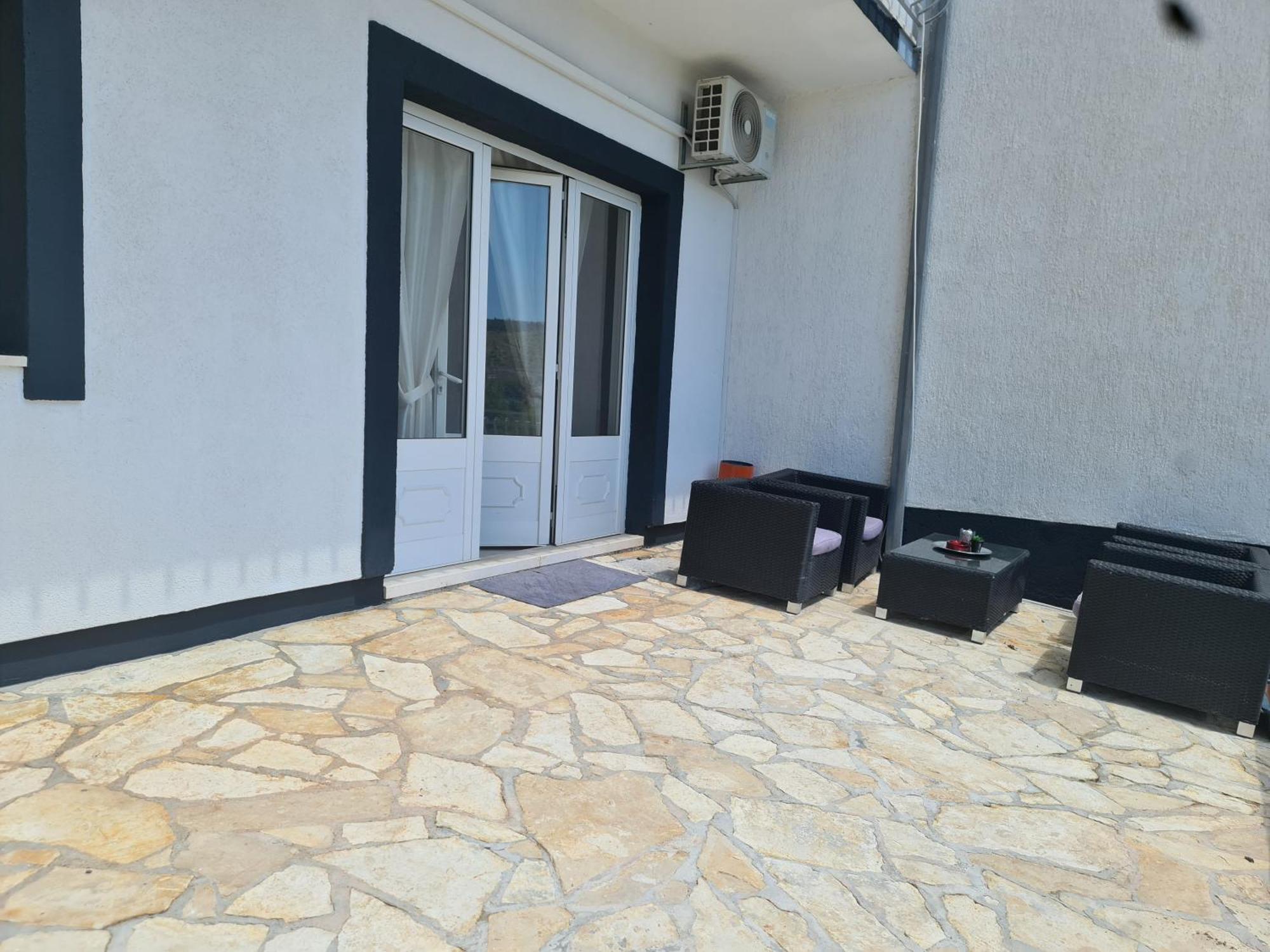 Bridge And Beach Apartments トロギール エクステリア 写真