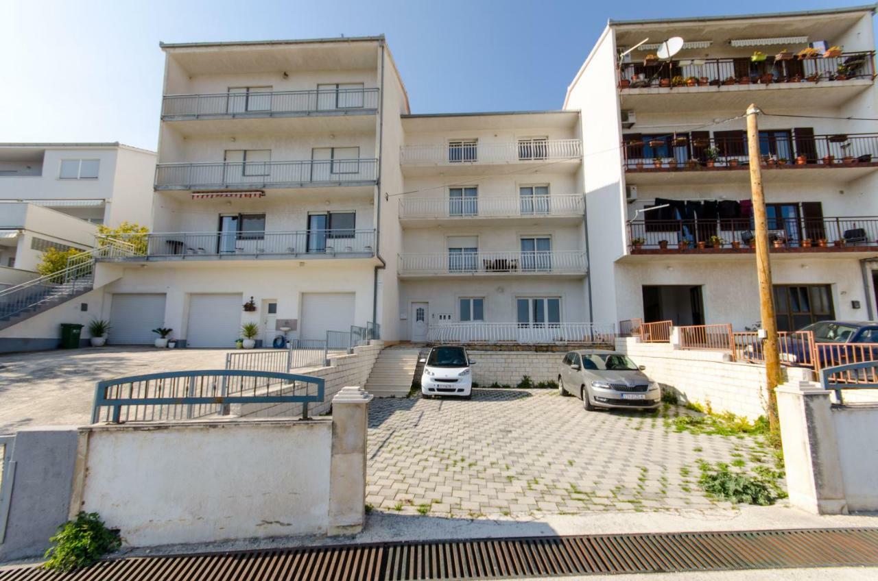 Bridge And Beach Apartments トロギール エクステリア 写真