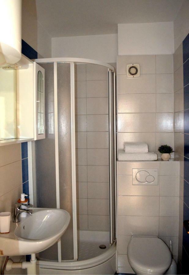 Bridge And Beach Apartments トロギール エクステリア 写真